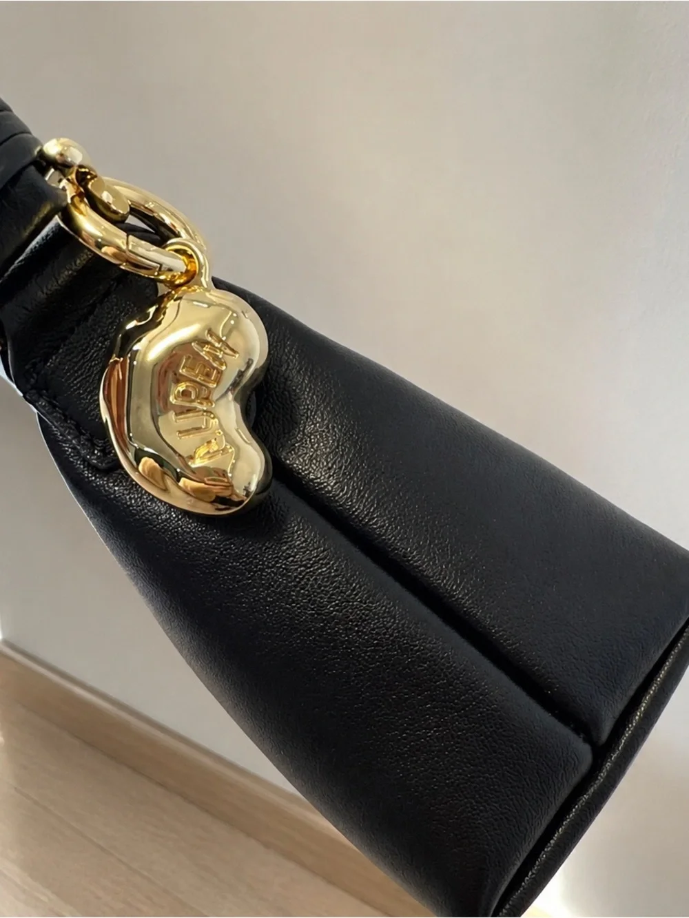 AUFEN Black Braided-Handle Shoulder Bag